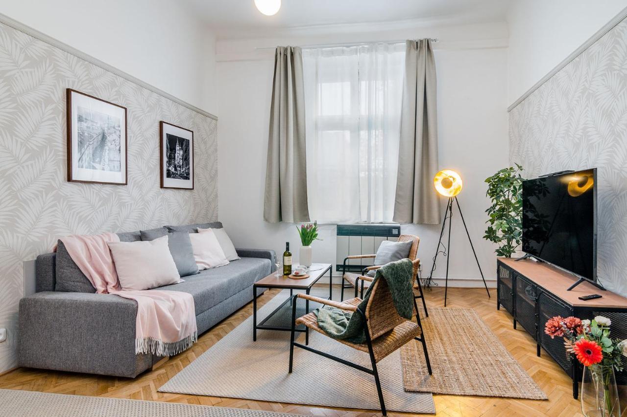 Florenc Apartments Prague 1 By Michal&Friends المظهر الخارجي الصورة